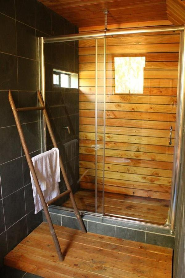 Tripanko Lodge & Bungalows Пичилему Екстериор снимка
